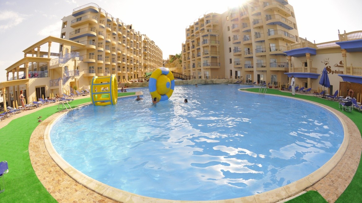 Sphinx Aqua Park Beach Resort