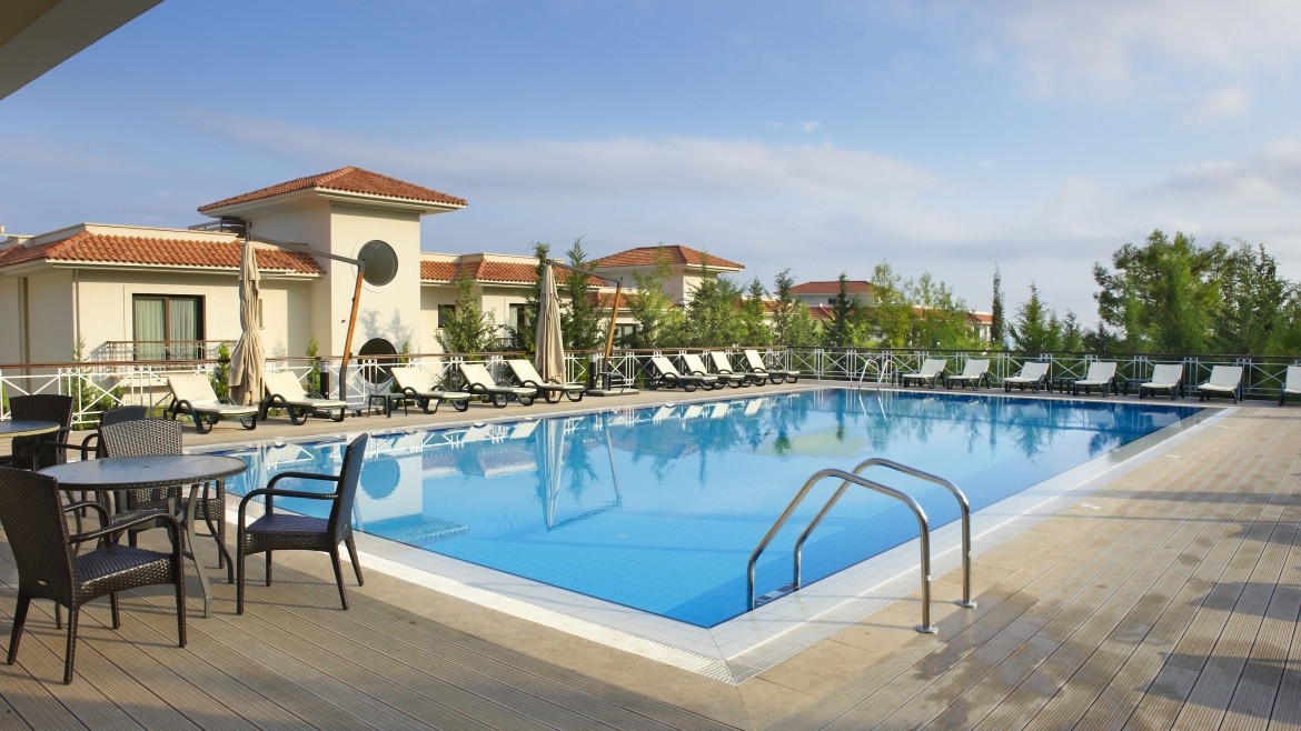 Korineum Golf & Beach Resort