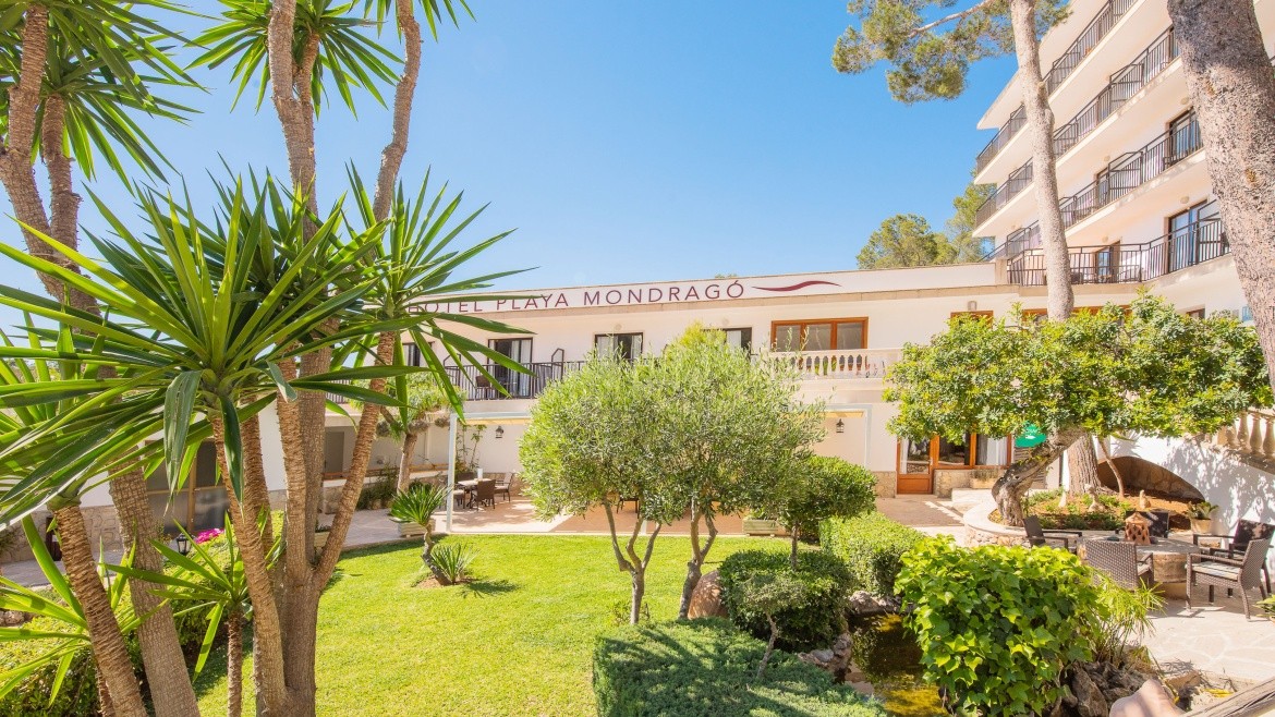 Playa Mondragó (Cala Mondrago)