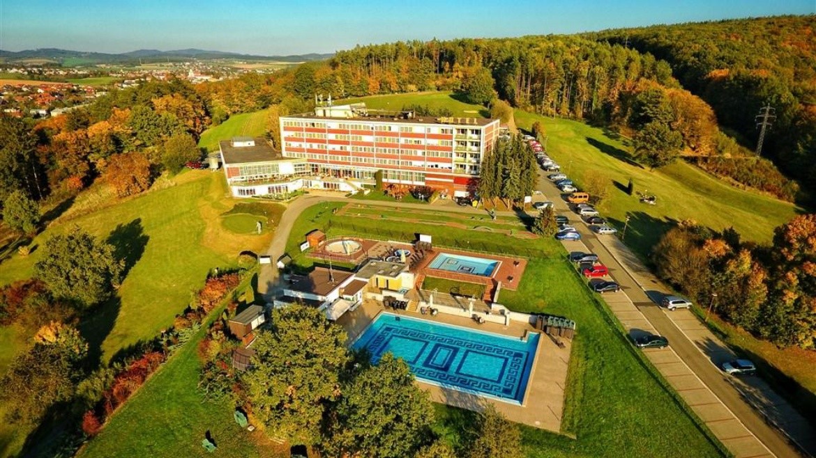 Lázně Kostelec
