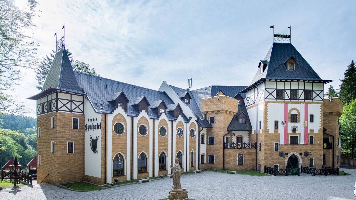 Spa & Wellness Hotel Zámek Lužec