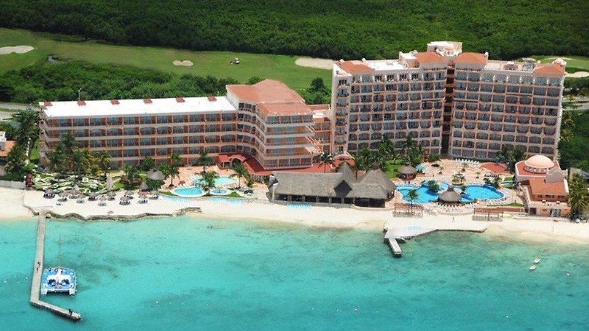 EL COZUMELEŇO BEACH RESORT (Isla Cozumel)