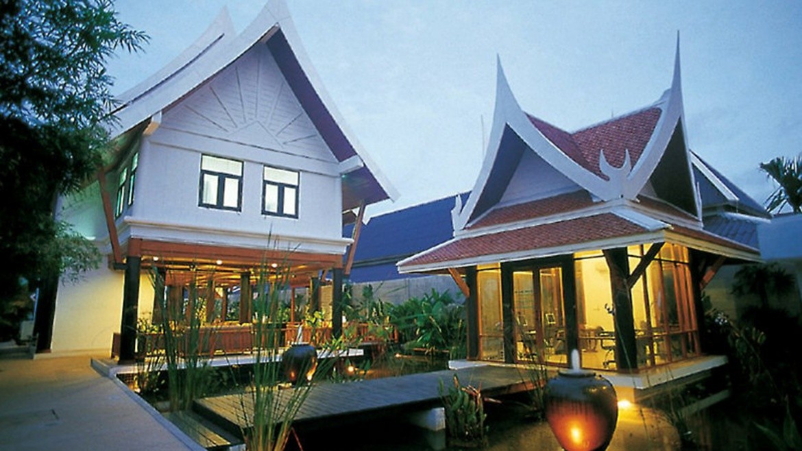 KATA POOLSIDE RESORT