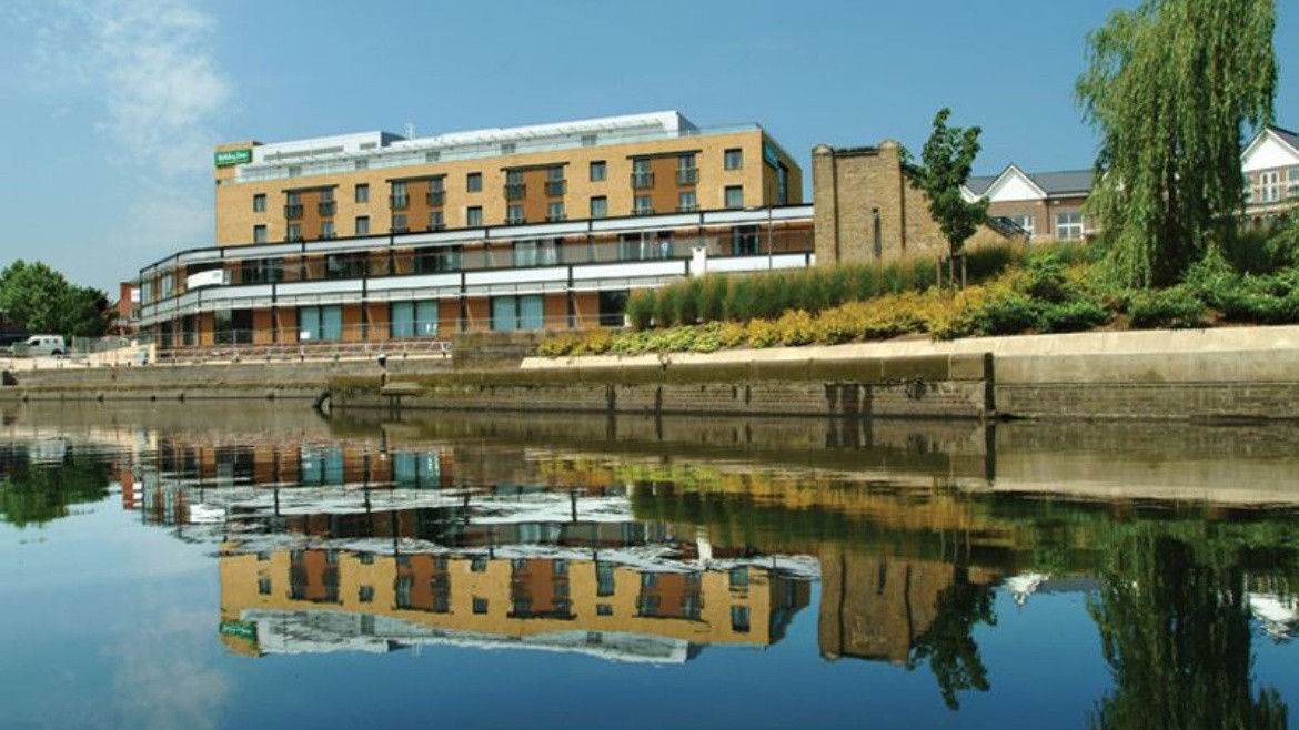Holiday Inn Brentford Lock
