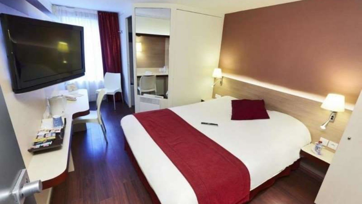 Brit Hotel Caen Nord - Mémorial (Caen)