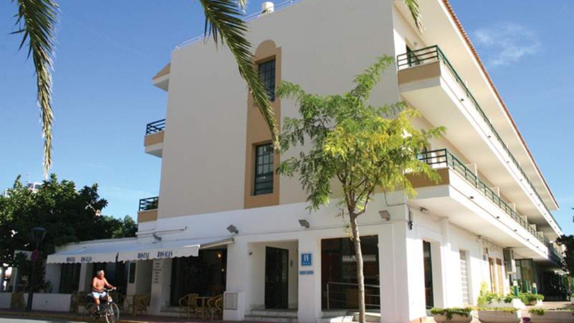 Rosales Formentera (Es Pujols)