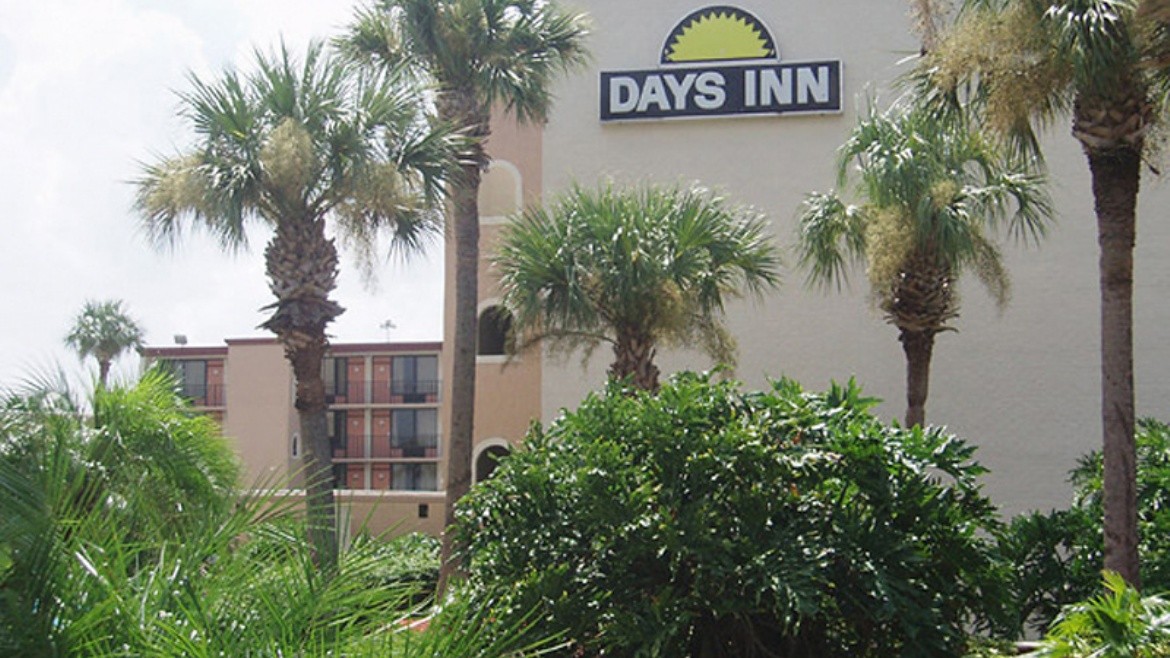 Days Inn Convention Center