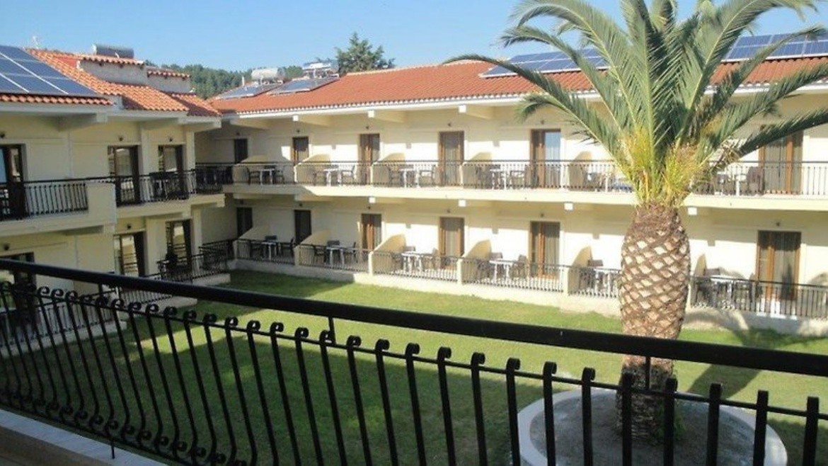 Aparthotel Aristotelis
