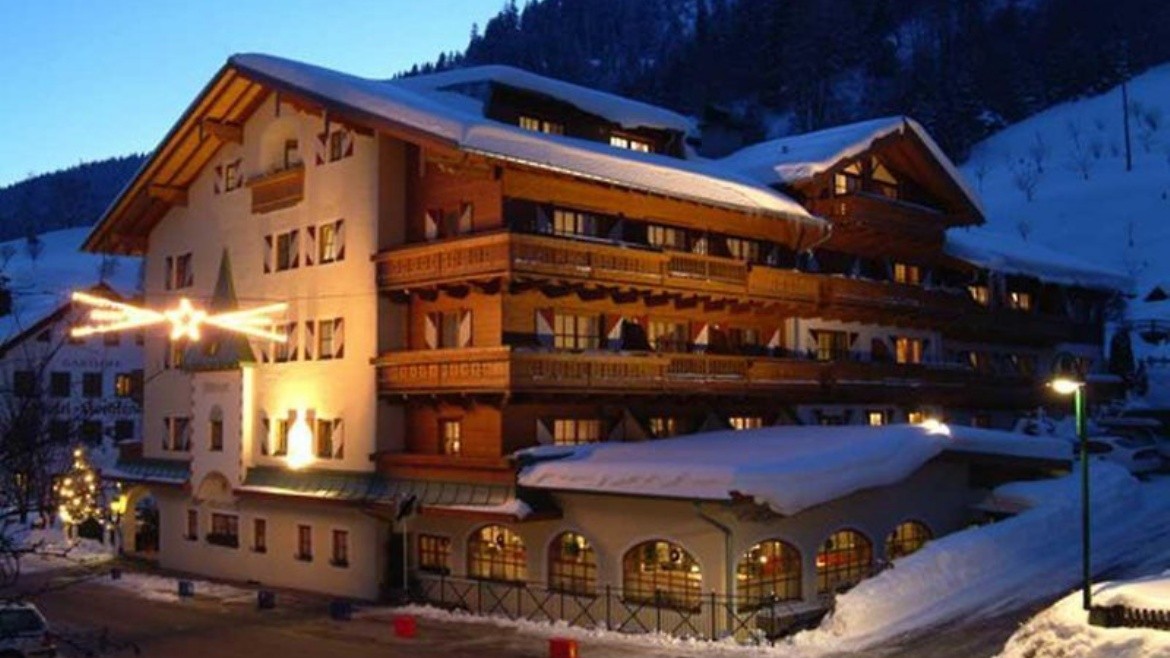 Mitterwirt Wellnesshotel (Dienten)