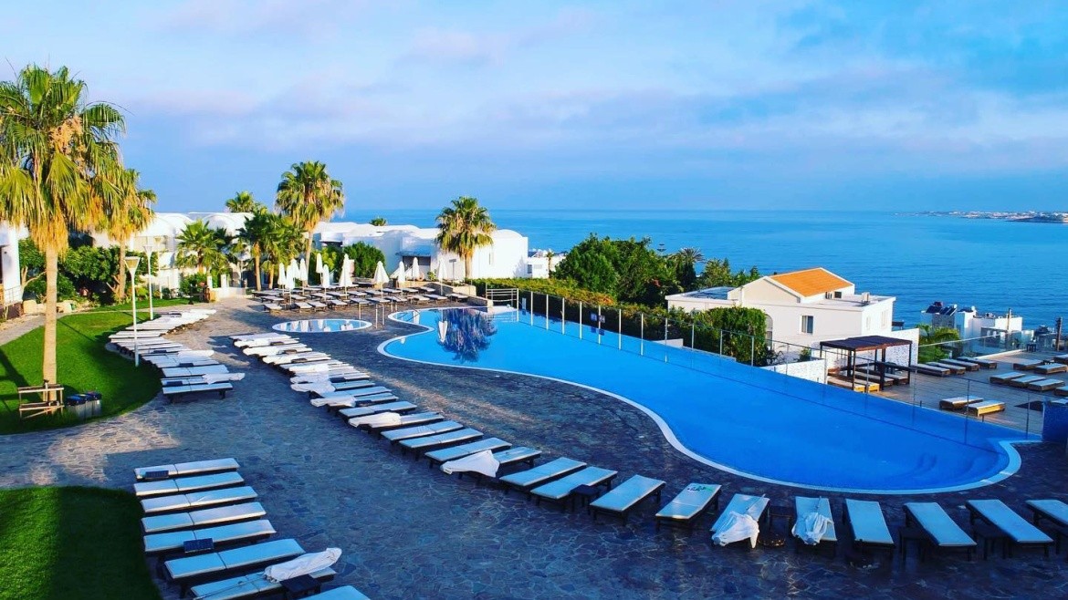 Theo Sunset Bay Holiday Village