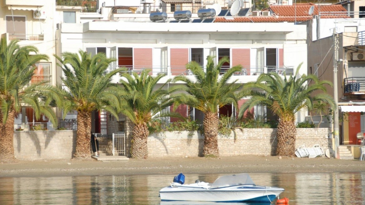Eleana Apartman