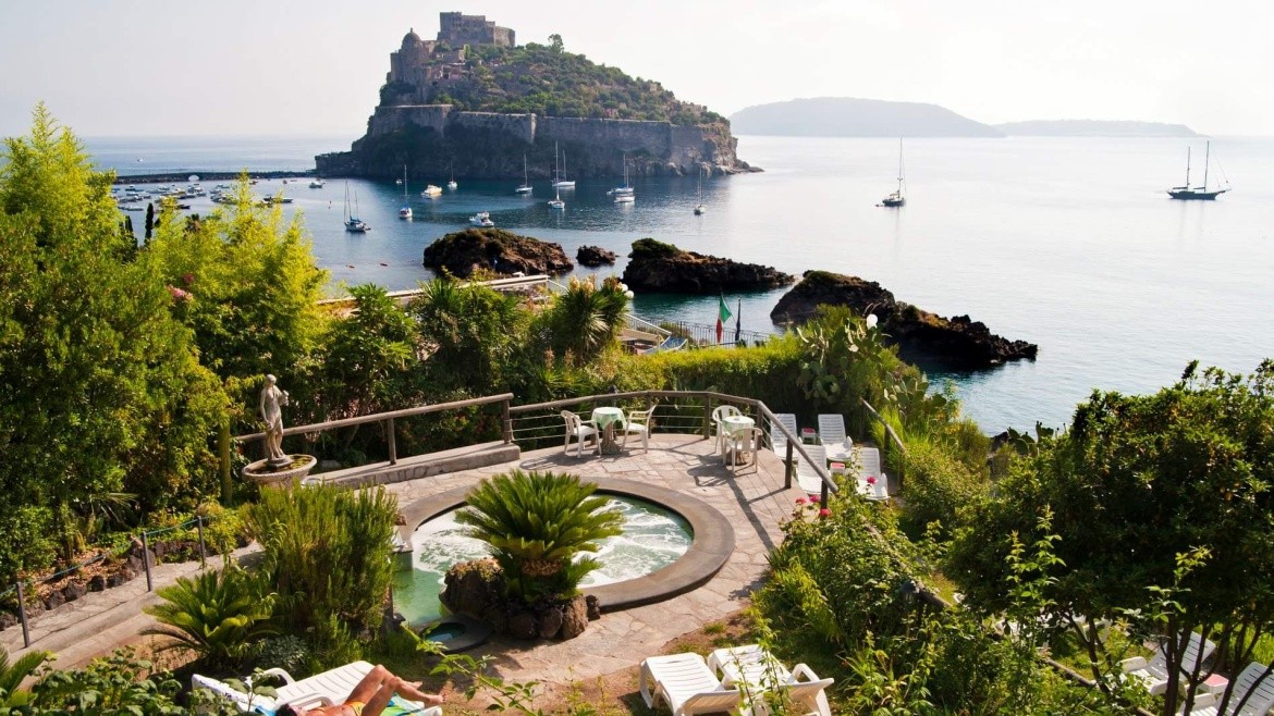 Giardino delle Ninfe e la Fenice