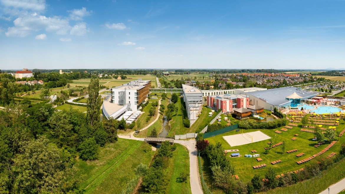 Therme Laa Hotel & Spa