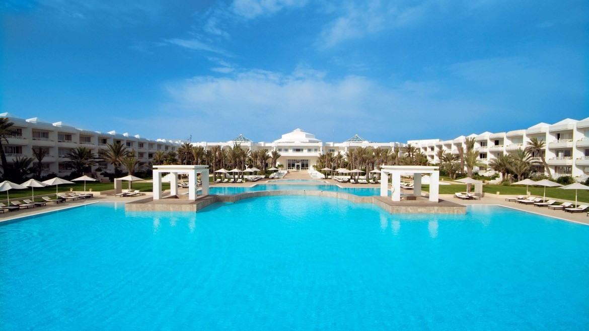 Radisson Blu Palace Resort & Thalasso