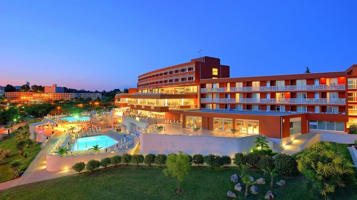 Albatros Plava Laguna