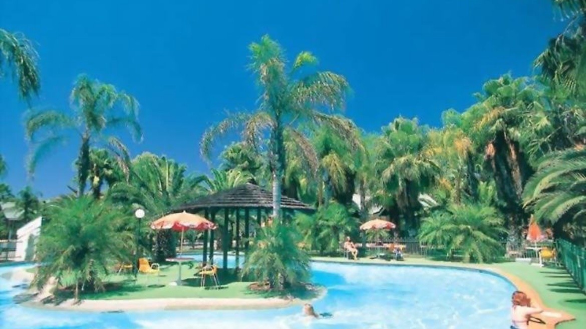 Desert Palms Resort