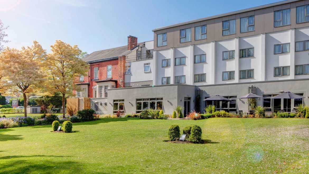 Best Western Plus Pinewood on Wilmslow
