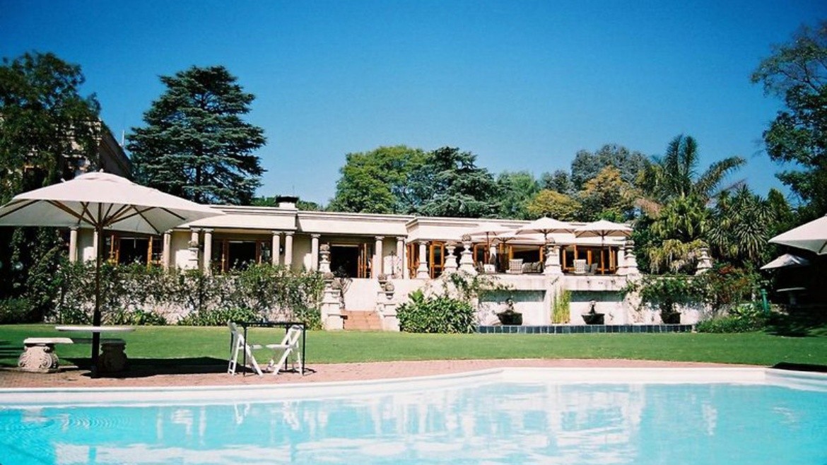 Fairlawns Boutique Hotel & Spa
