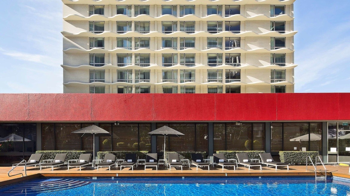 Royal on the Park Hotel & Suites