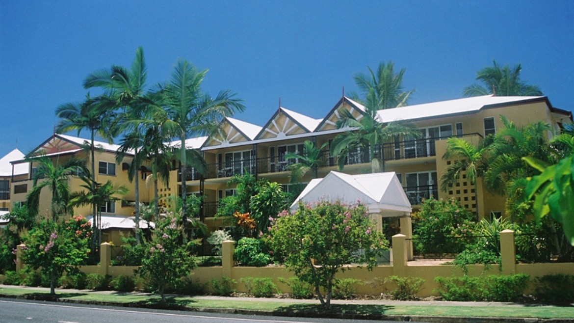 Cairns Queenslander Hotel & Apartments