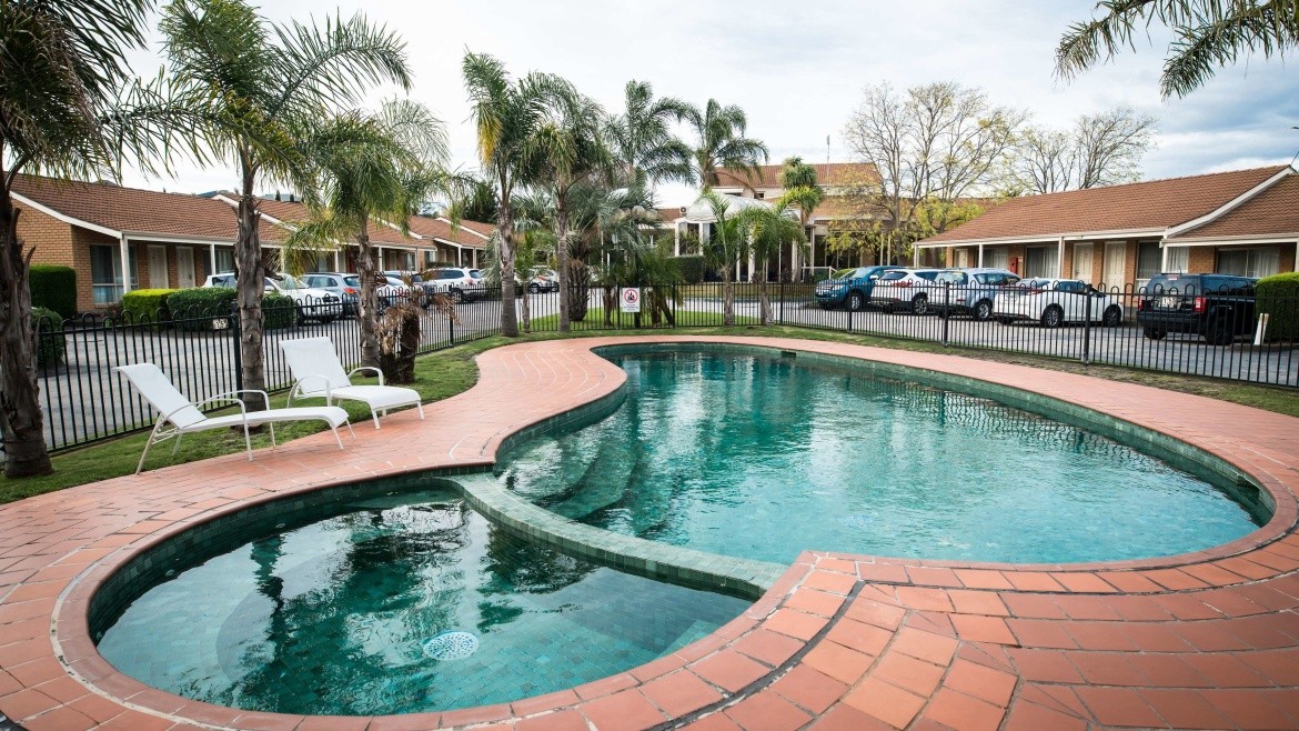Best Western Airport Motel & Convention Centre