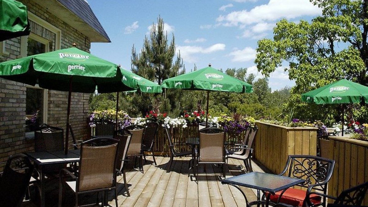 Elmhurst Inn