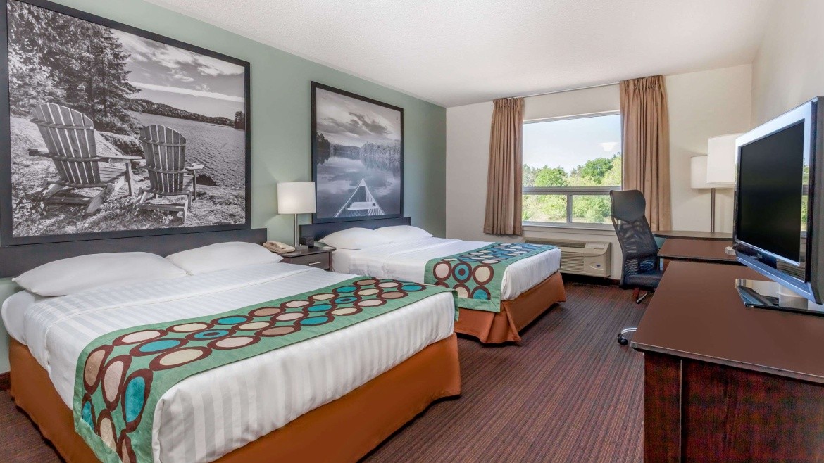 Super 8 by Wyndham Peterborough