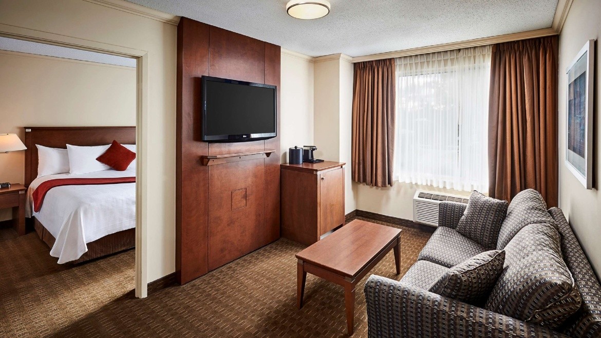 Best Western Plus Guildwood Inn