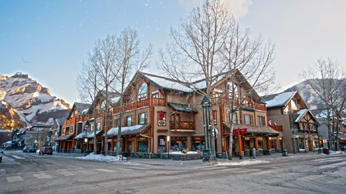 Brewster's Mountain Lodge