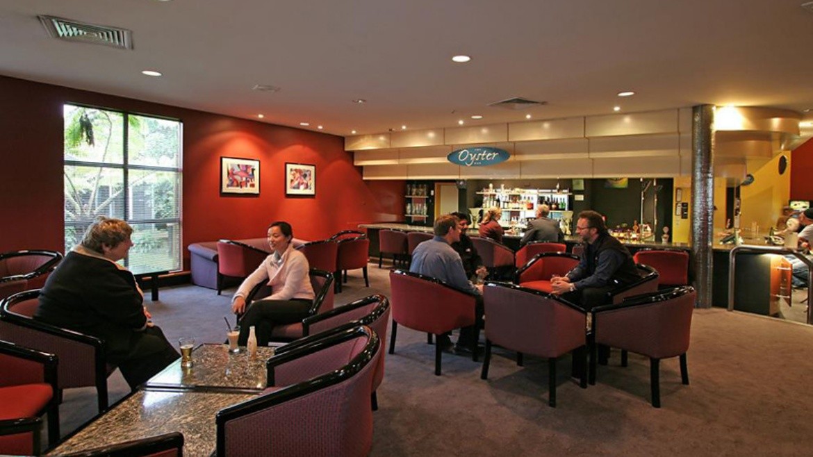 Naumi Auckland Airport