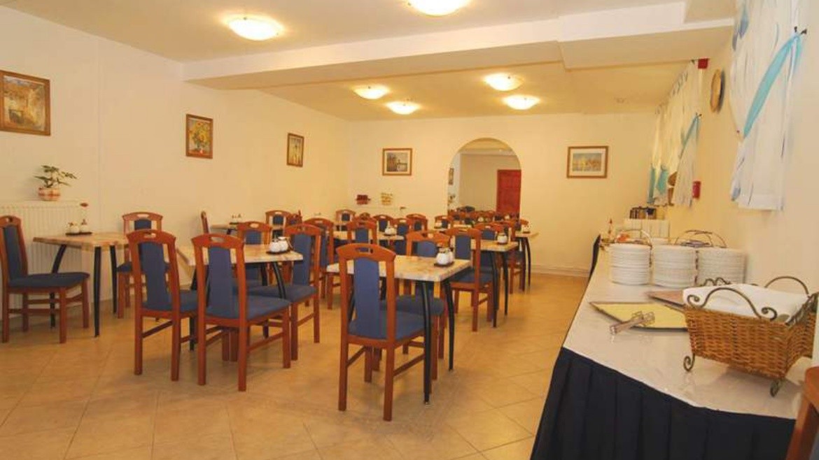 Easy Star (ex. Central Green)