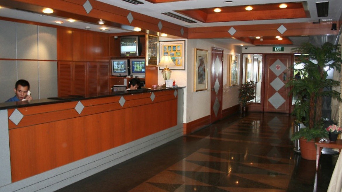 Hotel 81 Palace