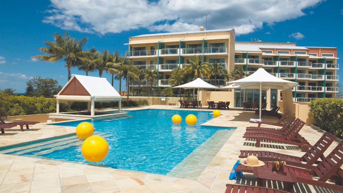 Oaks Waterfront Resort