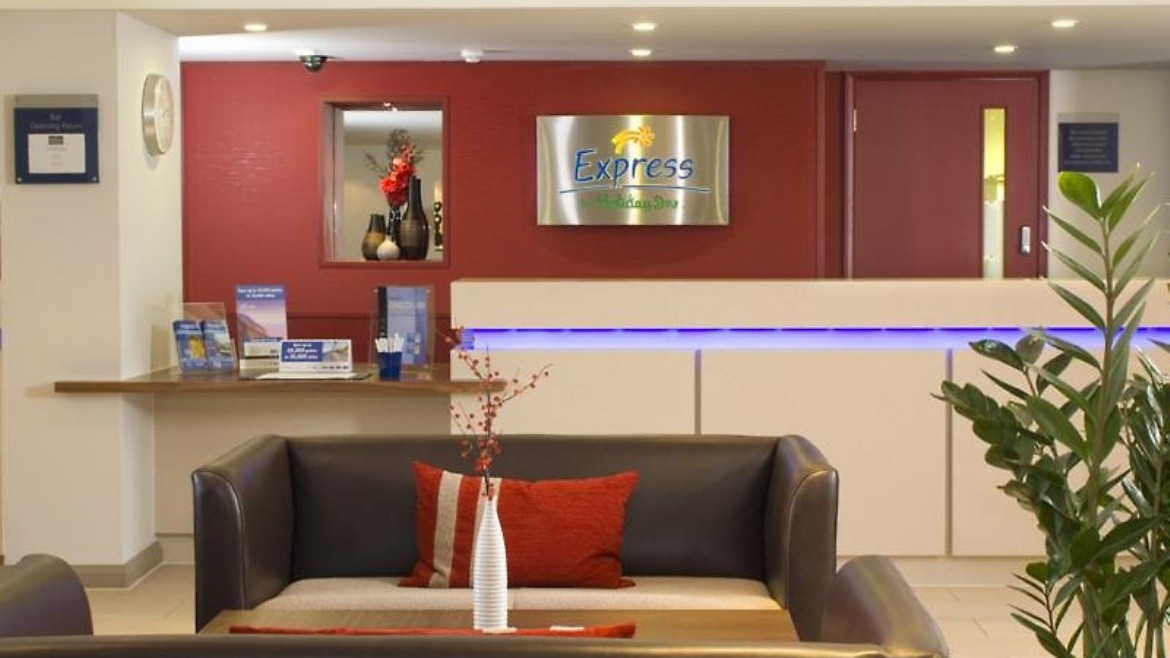 Holiday Inn Express Warwick - Stratford-upon-Avon