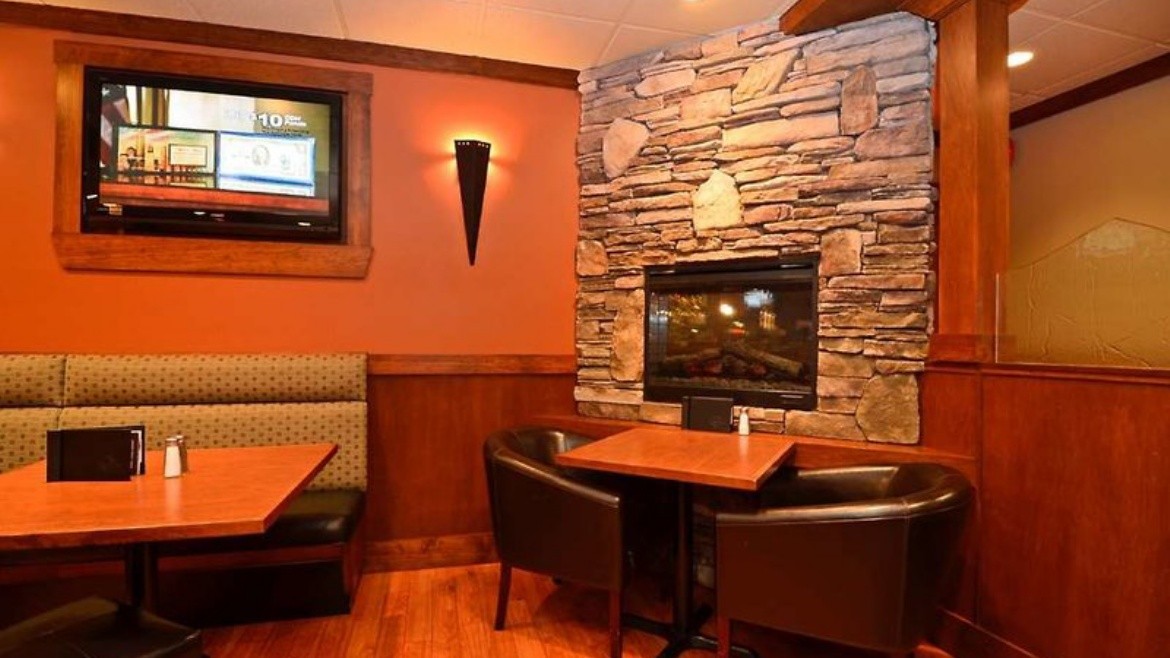 Best Western Plus Country Meadows Inn