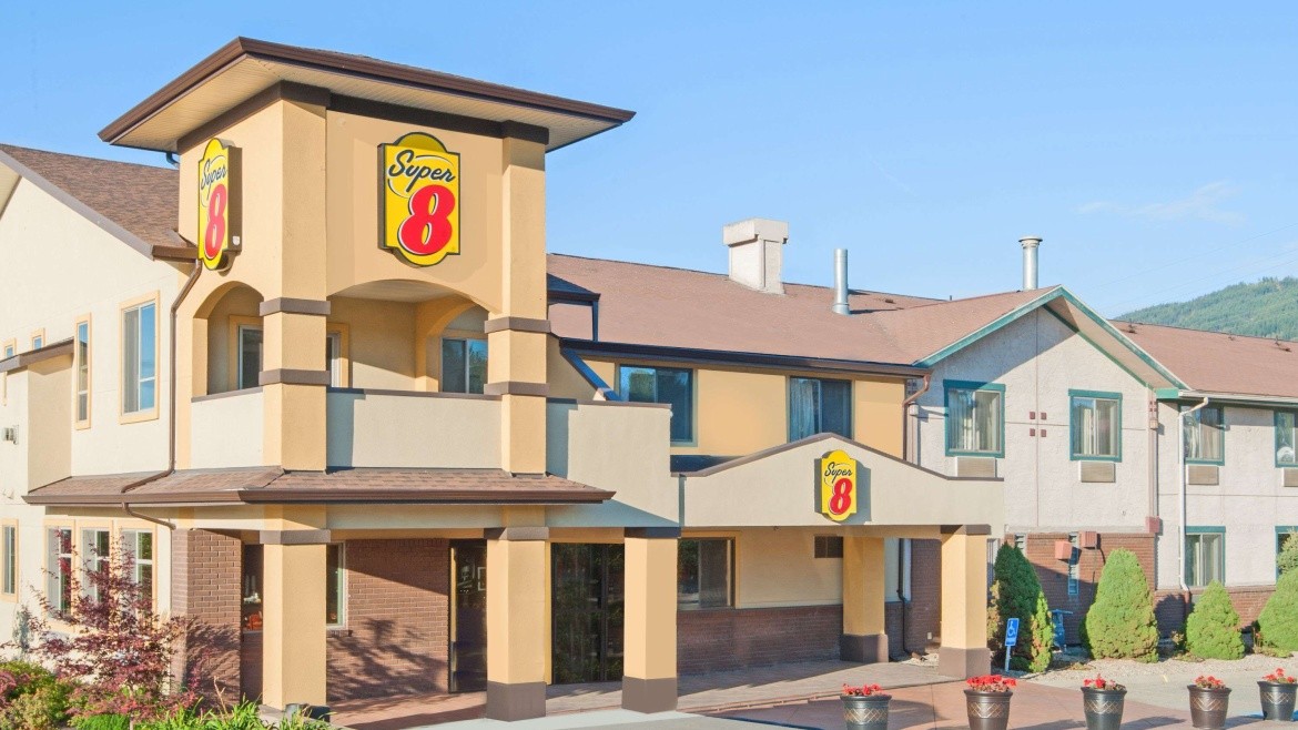 Super 8 by Wyndham Salmon Arm