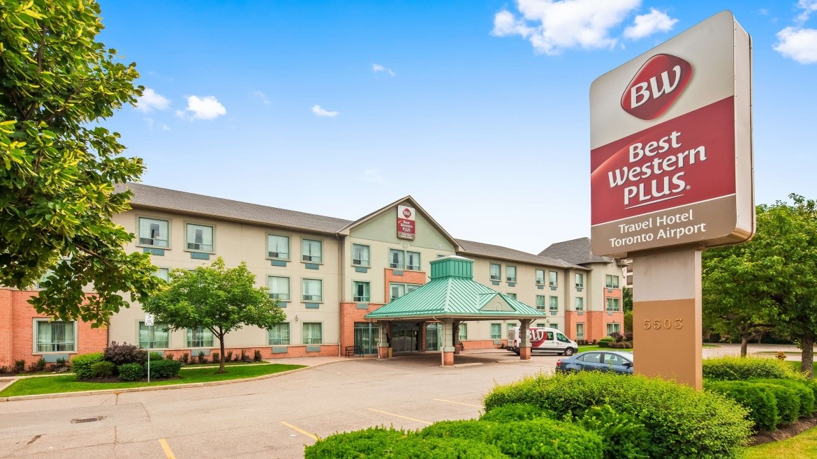Best Western Plus Travel Toronto Airport