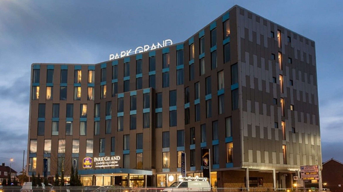 Park Grand London Heathrow