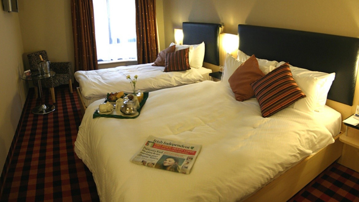 Academy Plaza Hotel