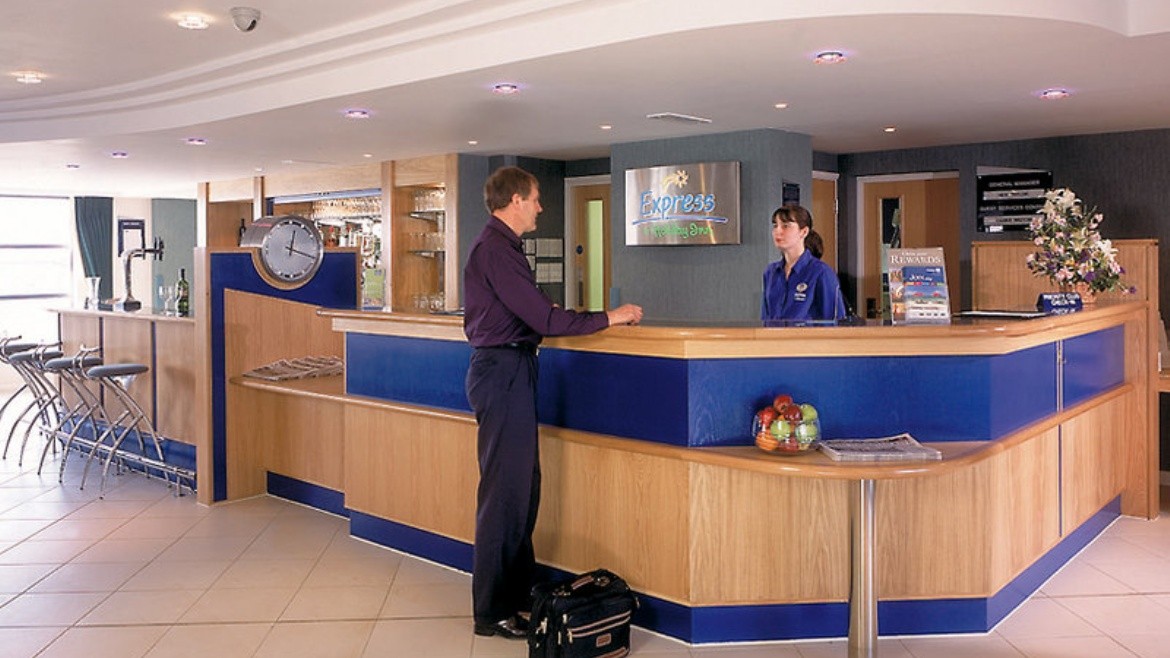 Holiday Inn Express London - Luton Airport