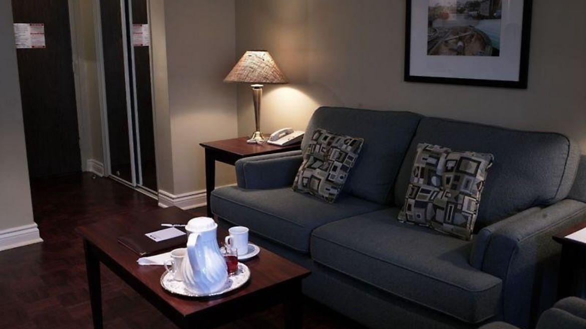 Town Inn Suites
