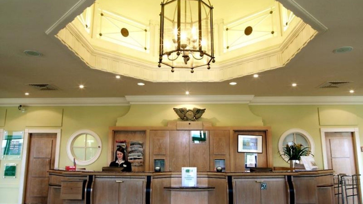 Holiday Inn Leeds - Brighouse