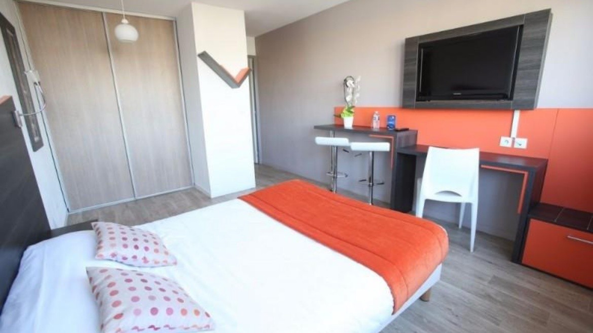 Adonis Paris Sud