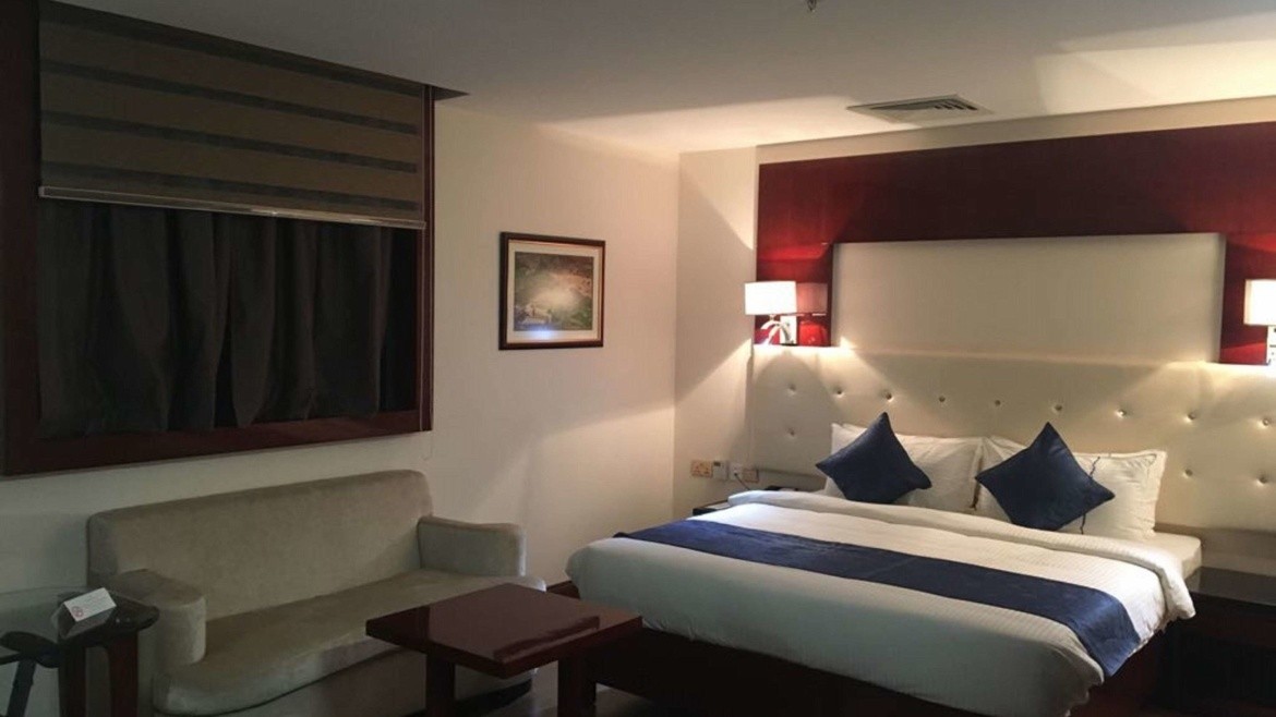 Golden Tulip Headington Ruwi