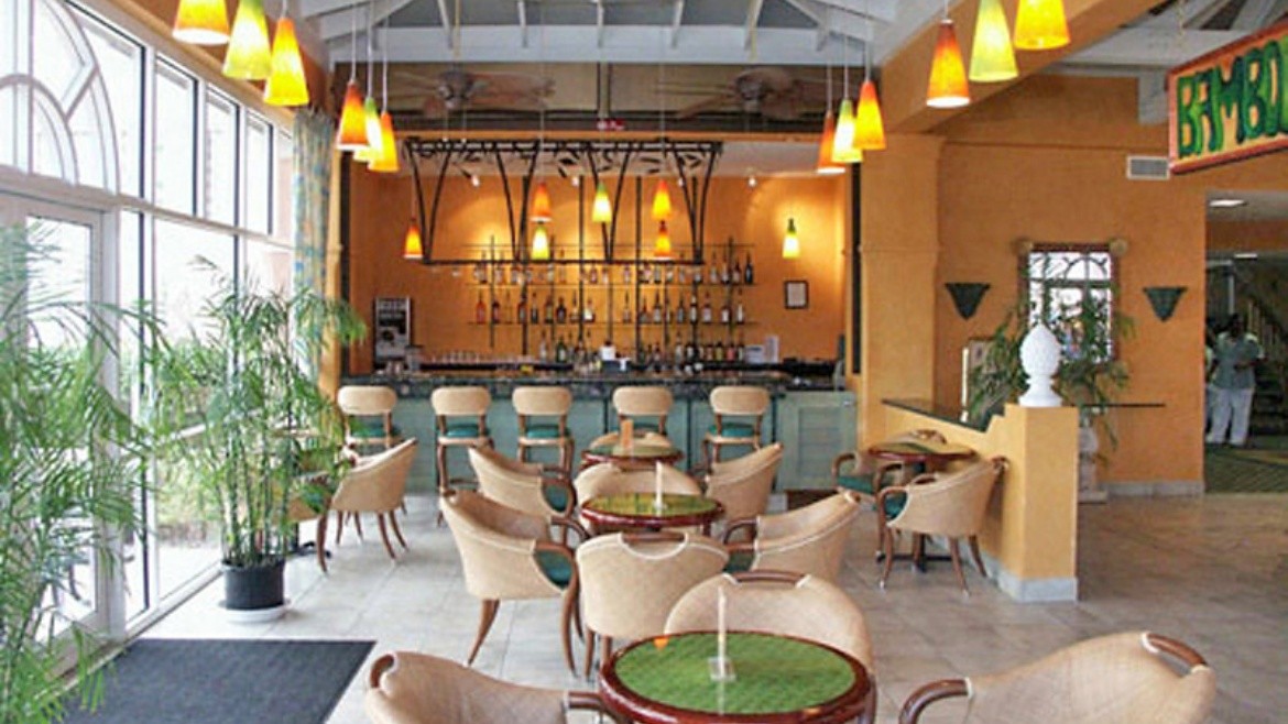 Comfort Suites Paradise Island