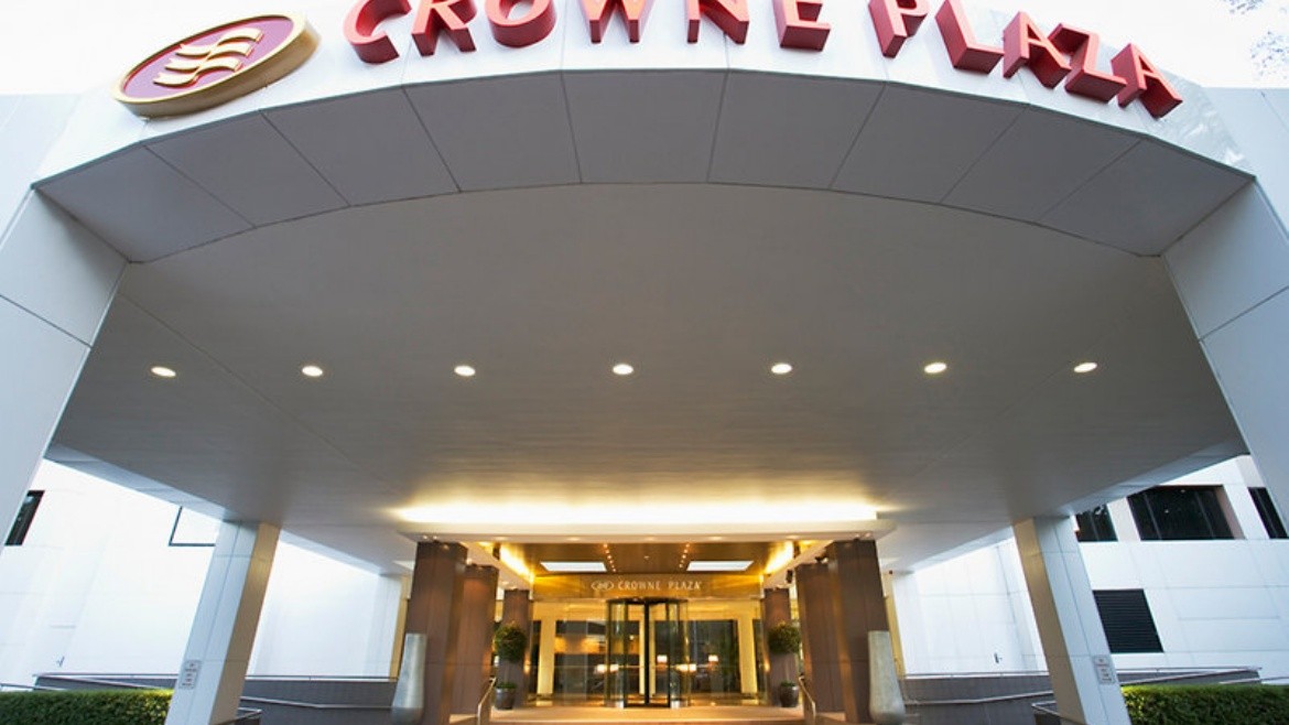 Crowne Plaza Canberra