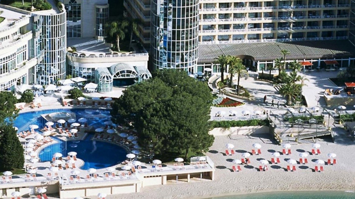 Le Meridien Beach Plaza