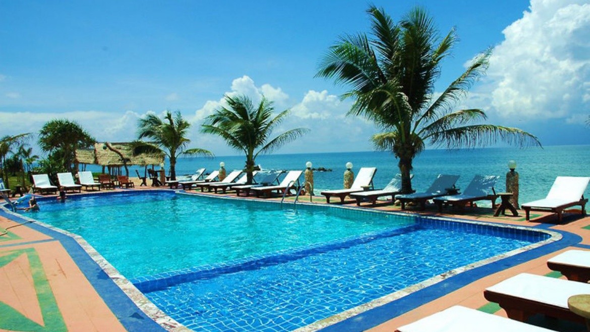 Lanta Palace Resort & Beach Club
