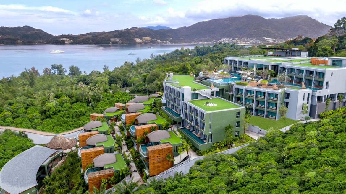 The Crest Resort & Pool Villas Phuket