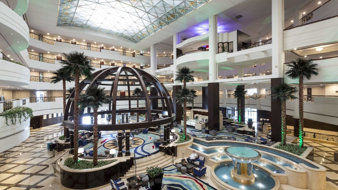 Movenpick Grand Al Bustan (ex Roda Al Bustan)